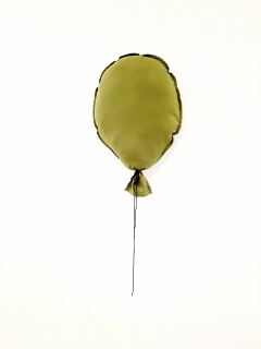  Balón na stenu olivovo zelená  40x30cm