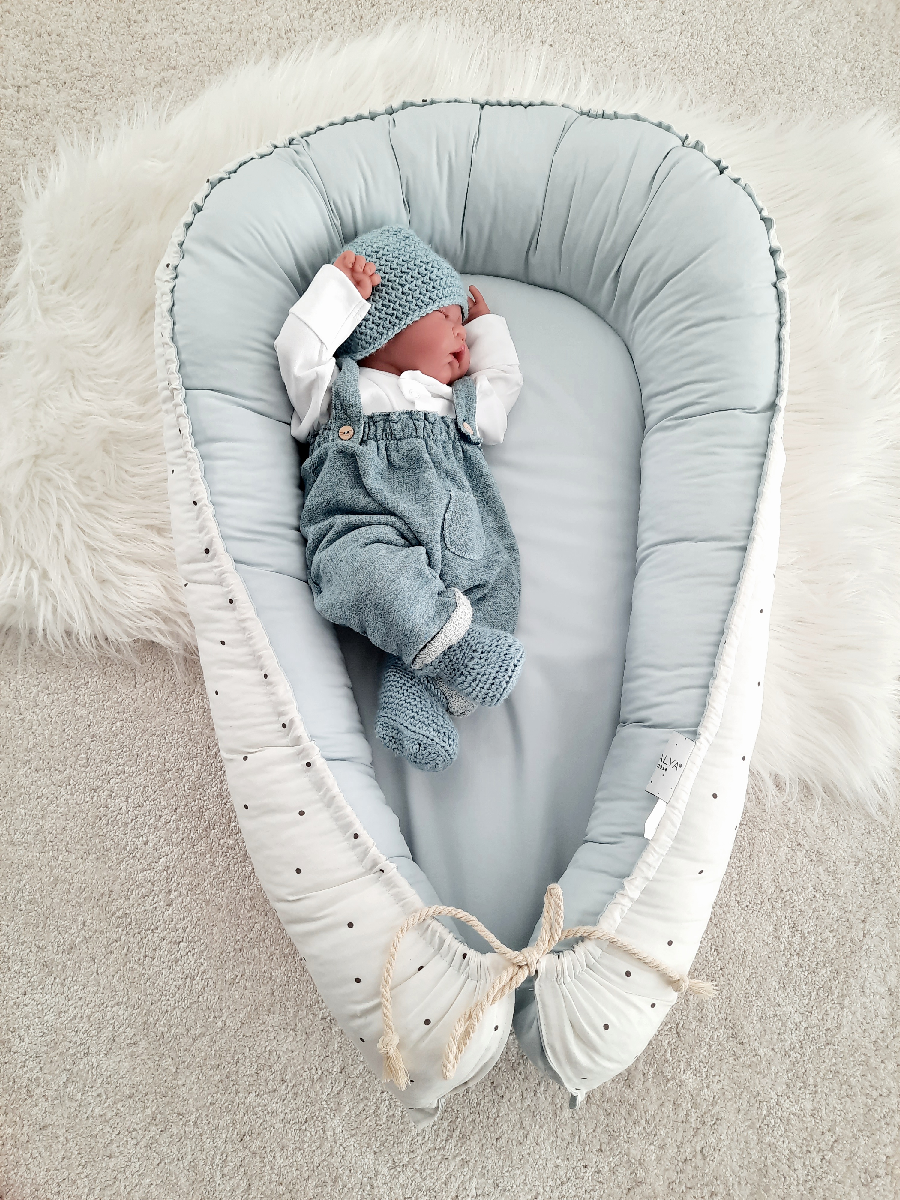 Hniezdo pre bábätko – bodky a výber z viac farieb