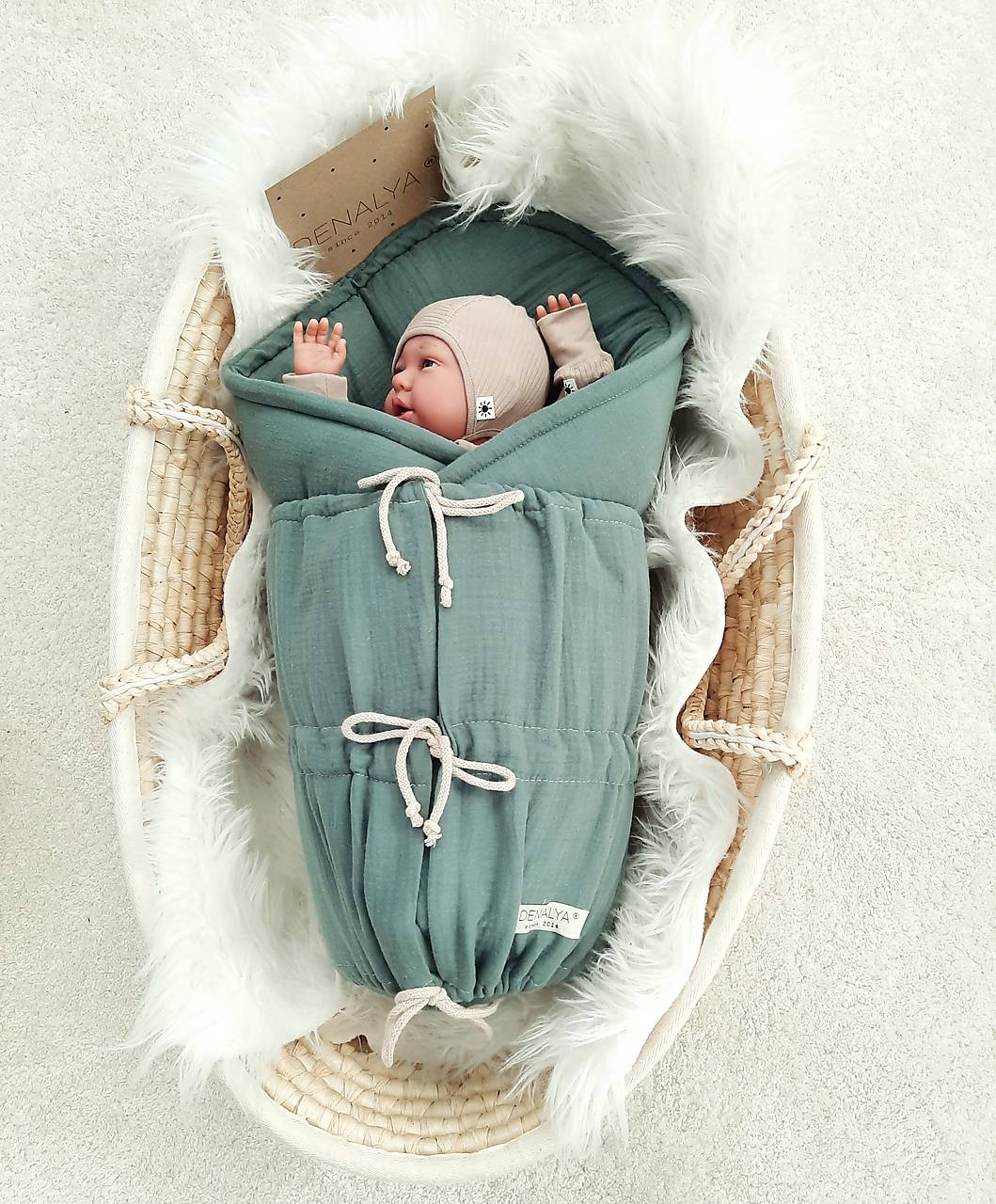 Mušelínová zavinovačka s viazaním – dark mint