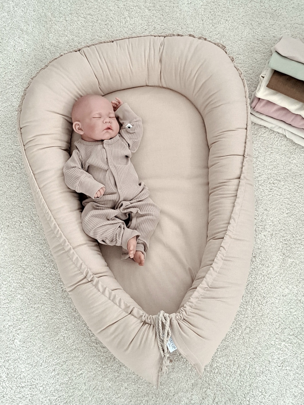 Hniezdo pre bábätko – obojstranne latte béžové