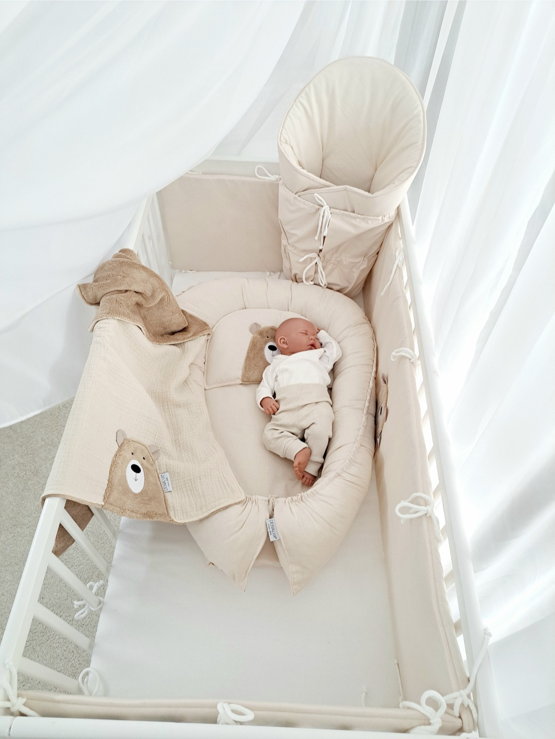 Sada do detskej postieľky – Krémová s Mackom