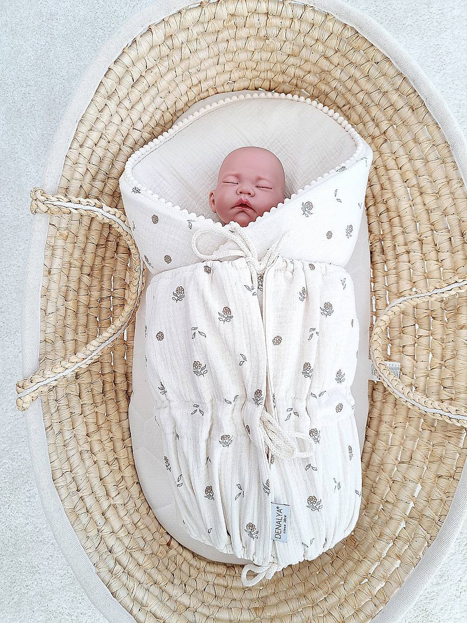 Mušelínová šnurovacia zavinovačka – kvety s lemovaním