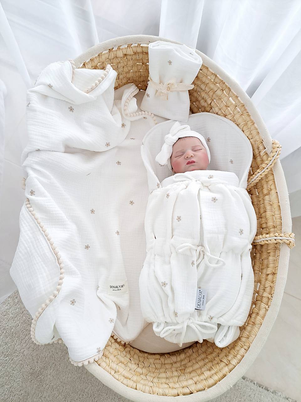  Mušelínová sada do detskej postieľky pre bábätko béžové mini kvetinky