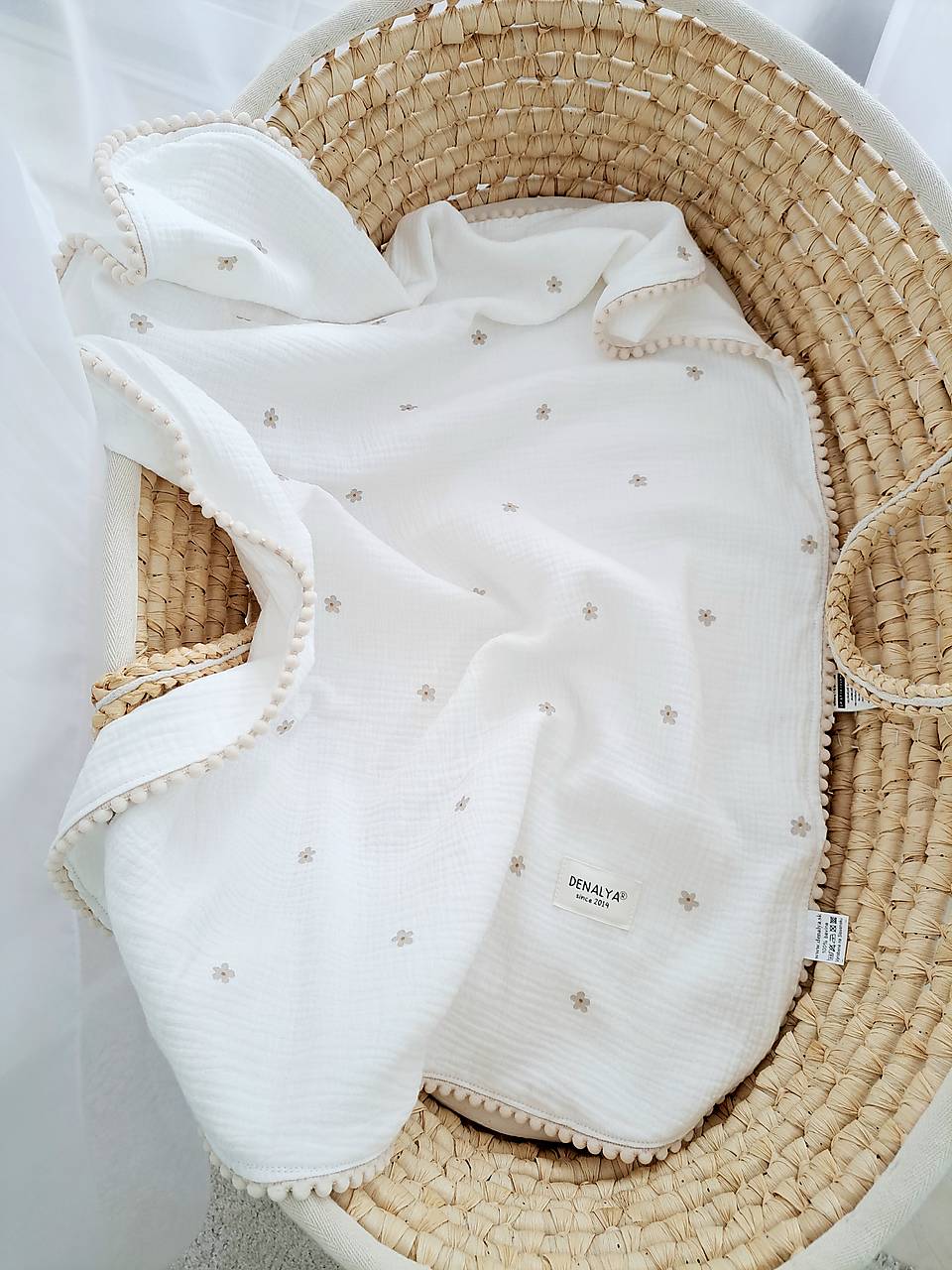 Letná mušelínová deka pre bábätko – kvetinky