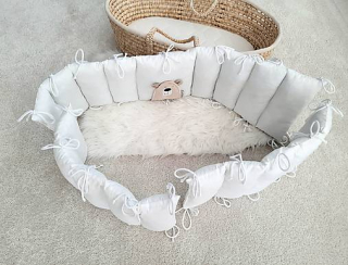PREMIUM Macko kráľ biely mantinel 360x30cm  béžový macko