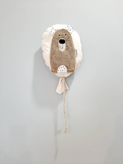 Balón na stenu krémovo-béžová bavlna macko hnedý PREMIUM
